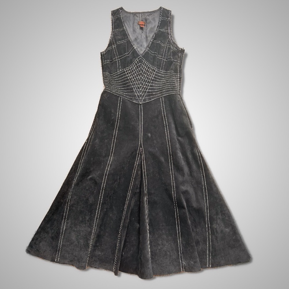 Danier suede dress - Picture 3 of 16